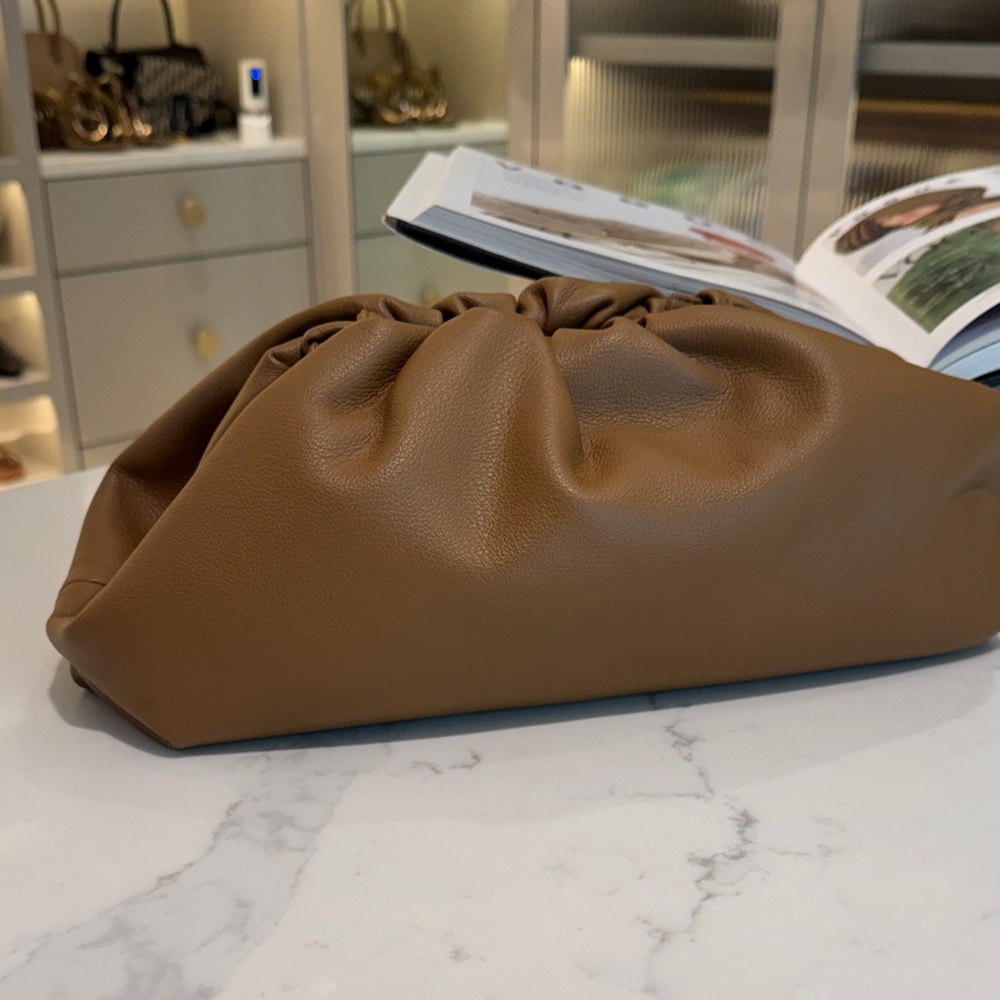 The Drop Tan Leather Clutch - Picture 5 of 7